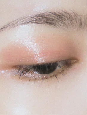 Smoothing eye contour cream